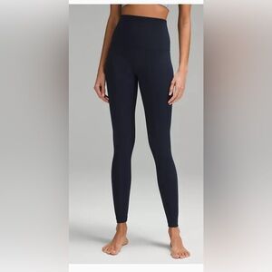 Plain black lululemon leggings